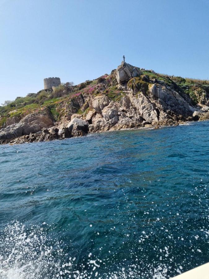Apartmán Bilocale Conti Santa Teresa Gallura Exteriér fotografie